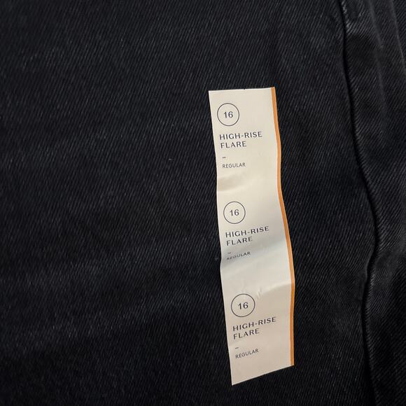 NWT Universal Thread High Rise Flare Leg Jeans Dark Denim Black Women's 16 R - Picture 5 of 8